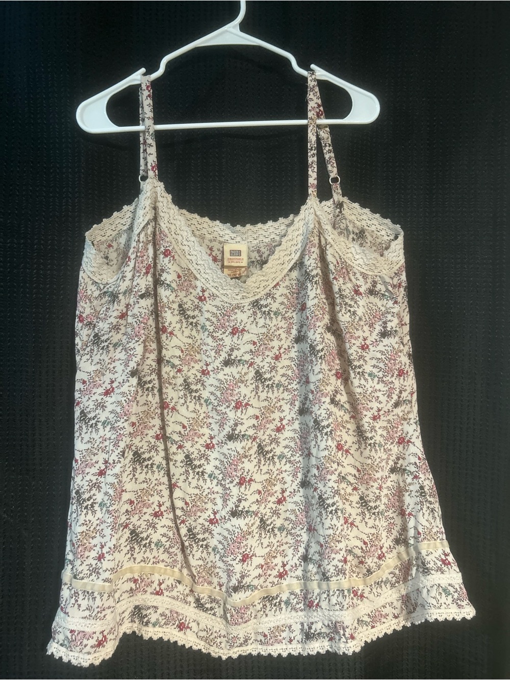 Vintage Floral Lace Trim Camisole Tank Top - Cream with Red & Green Floral